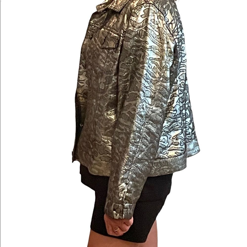 CHICO’S SILVER/BLACK JACKET - Picture 4 of 12
